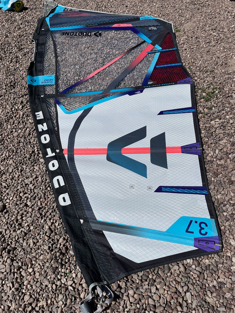 2022 Duotone Super Hero 3.7 m2 white/turquise Used windsurfing sails