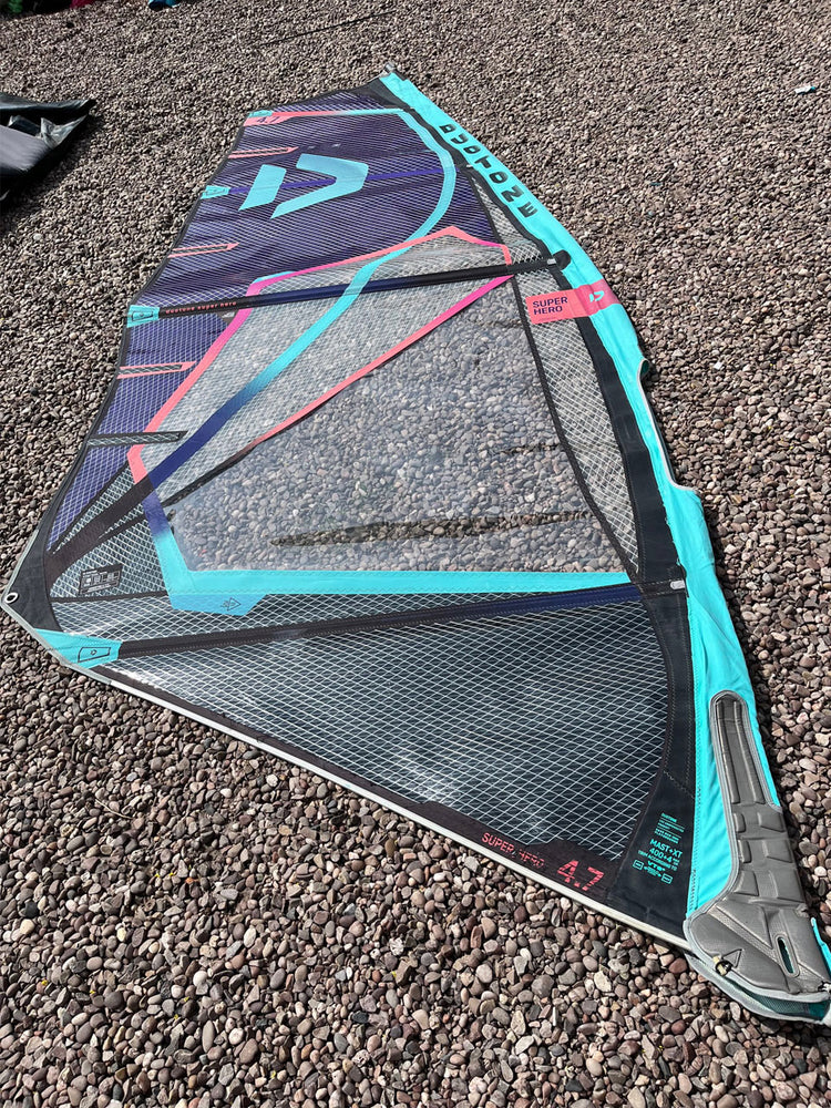 2022 Duotone Super Hero 4.7 m2 Blue/Pastachio Used windsurfing sails