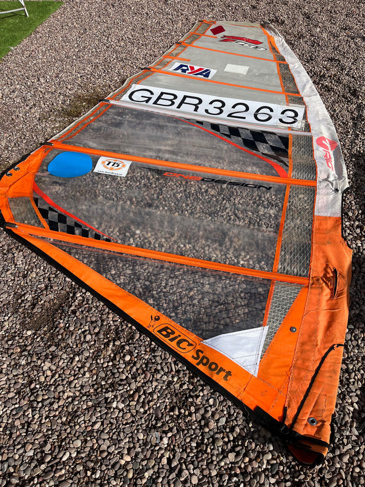 Techno One Design V2 6.8 m2 used windsurf sail Used windsurfing sails