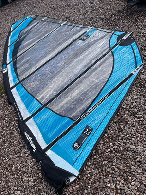 
                  
                    Load image into Gallery viewer, 2012 Tushingham T4 7.5 m2 Used windsurfing sails
                  
                