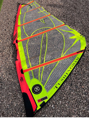 
                  
                    Load image into Gallery viewer, 2004 Tushingham Vulcan 3.7 m2 Used windsurfing sails
                  
                