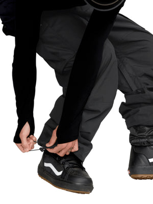 
                  
                    Load image into Gallery viewer, VOLCOM NWRK BAGGY SNOWBOARD PANT - BLACK - 2026 SNOWBOARD PANTS
                  
                