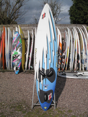 
                  
                    Load image into Gallery viewer, 2002 Naish competition Wave 8&amp;#39;5&amp;quot; 86lts Used windsurfing boards
                  
                