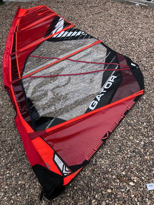 
                  
                    Load image into Gallery viewer, 2023 Severne Gator 5.5 (new foot panel ,red) Used windsurfing sails
                  
                