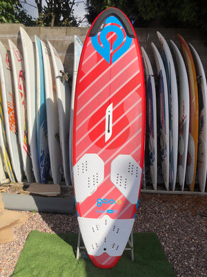 
                  
                    Load image into Gallery viewer, 2023 Goya Volar Carbon 110 with nose gaurd Used windsurfing boards
                  
                