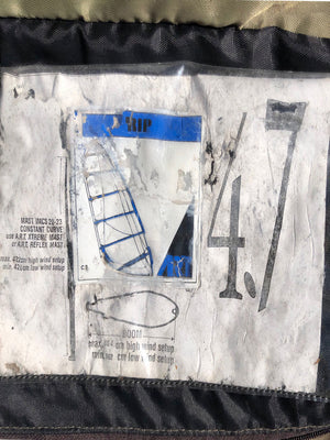 
                  
                    Load image into Gallery viewer, 2001 ART Rip 4.7 m2 Used windsurfing sails
                  
                