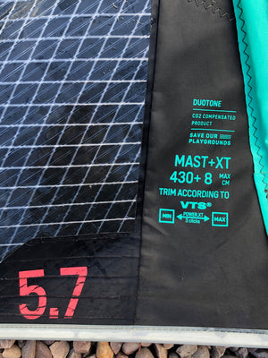 
                  
                    Load image into Gallery viewer, 2022 Duotone Super Hero 5.7 m2 Blue/Pastachio Used windsurfing sails
                  
                