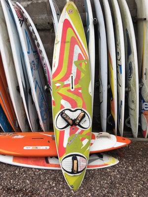 
                  
                    Load image into Gallery viewer, 2005 Tabou Da Curve 73 67lts Used windsurfing boards
                  
                